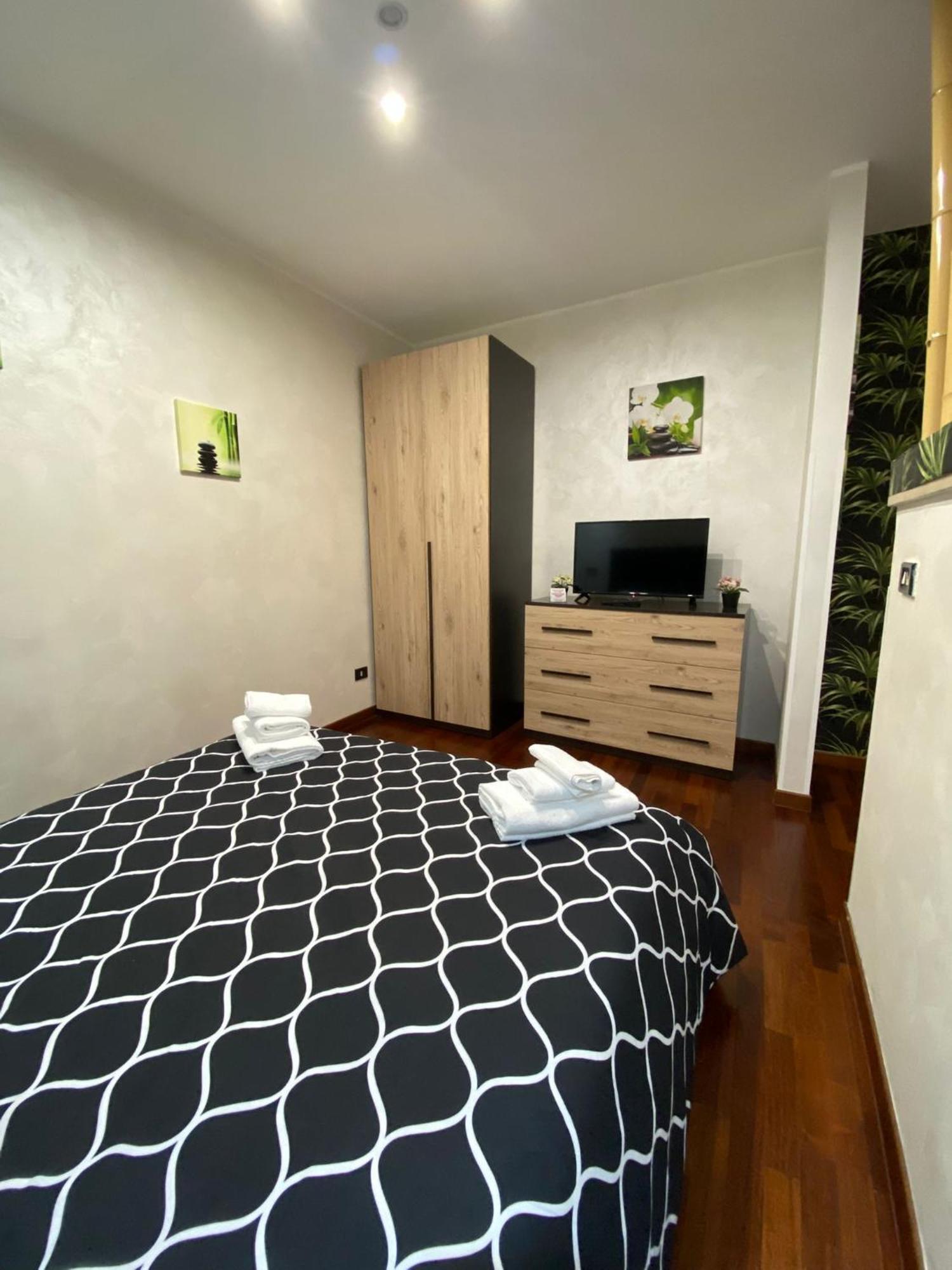 Newhouse Dei Mille Apartment บารี ภายนอก รูปภาพ